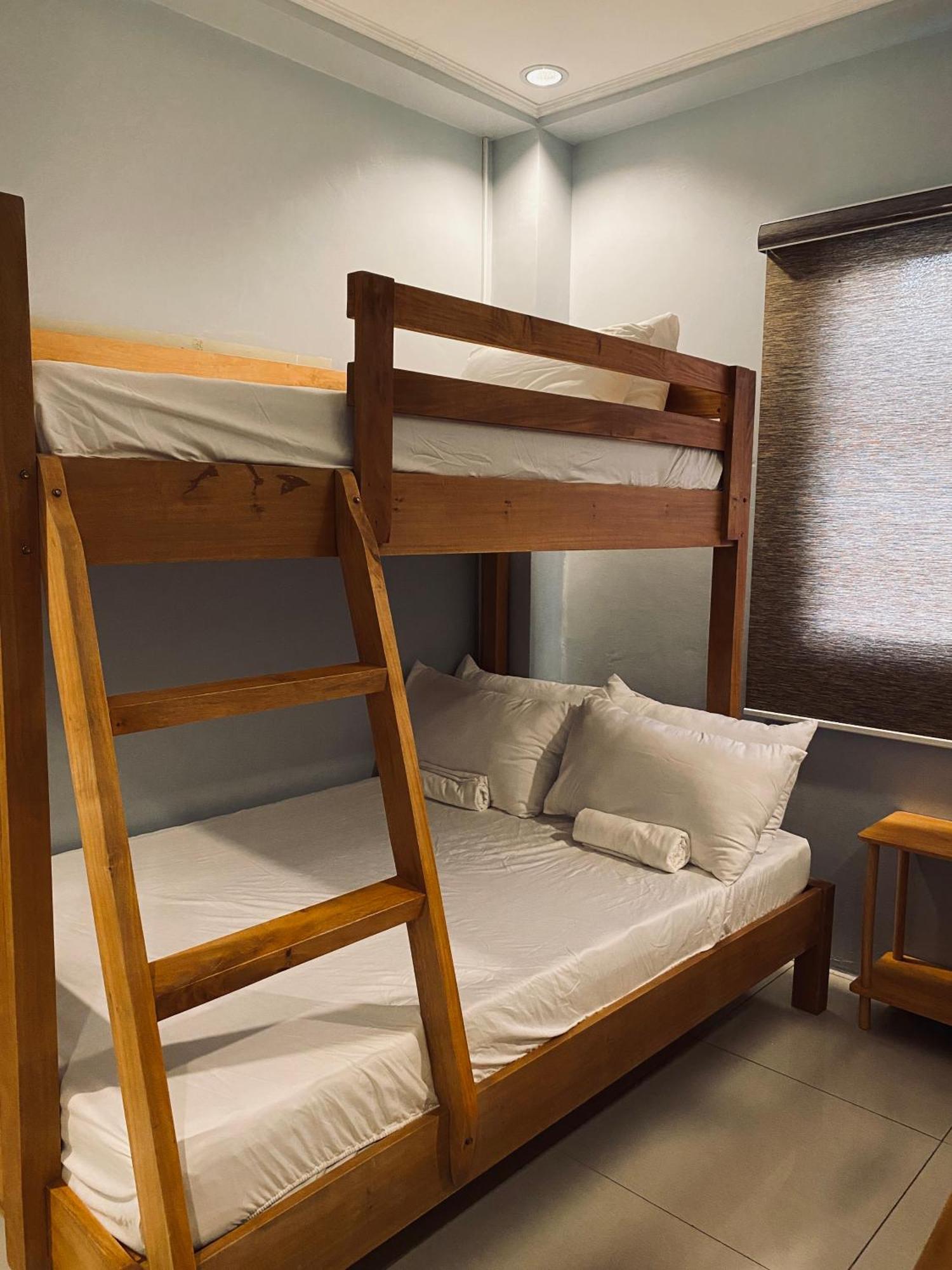 Lakayo Hillside Apartelle San Juan  Bagian luar foto