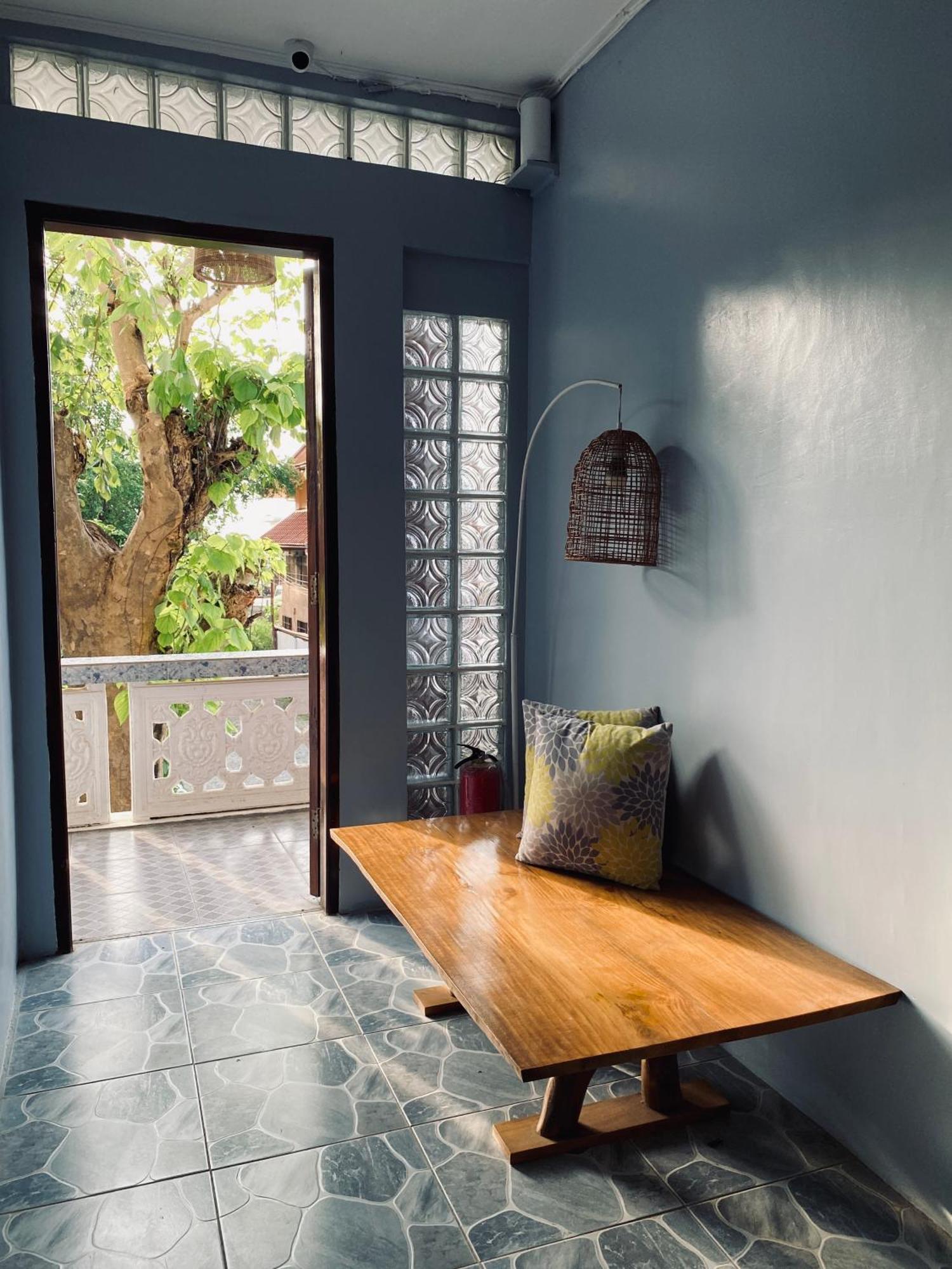 Lakayo Hillside Apartelle San Juan  Bagian luar foto