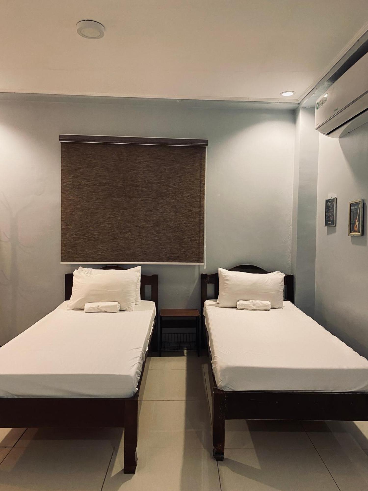 Lakayo Hillside Apartelle San Juan  Bagian luar foto