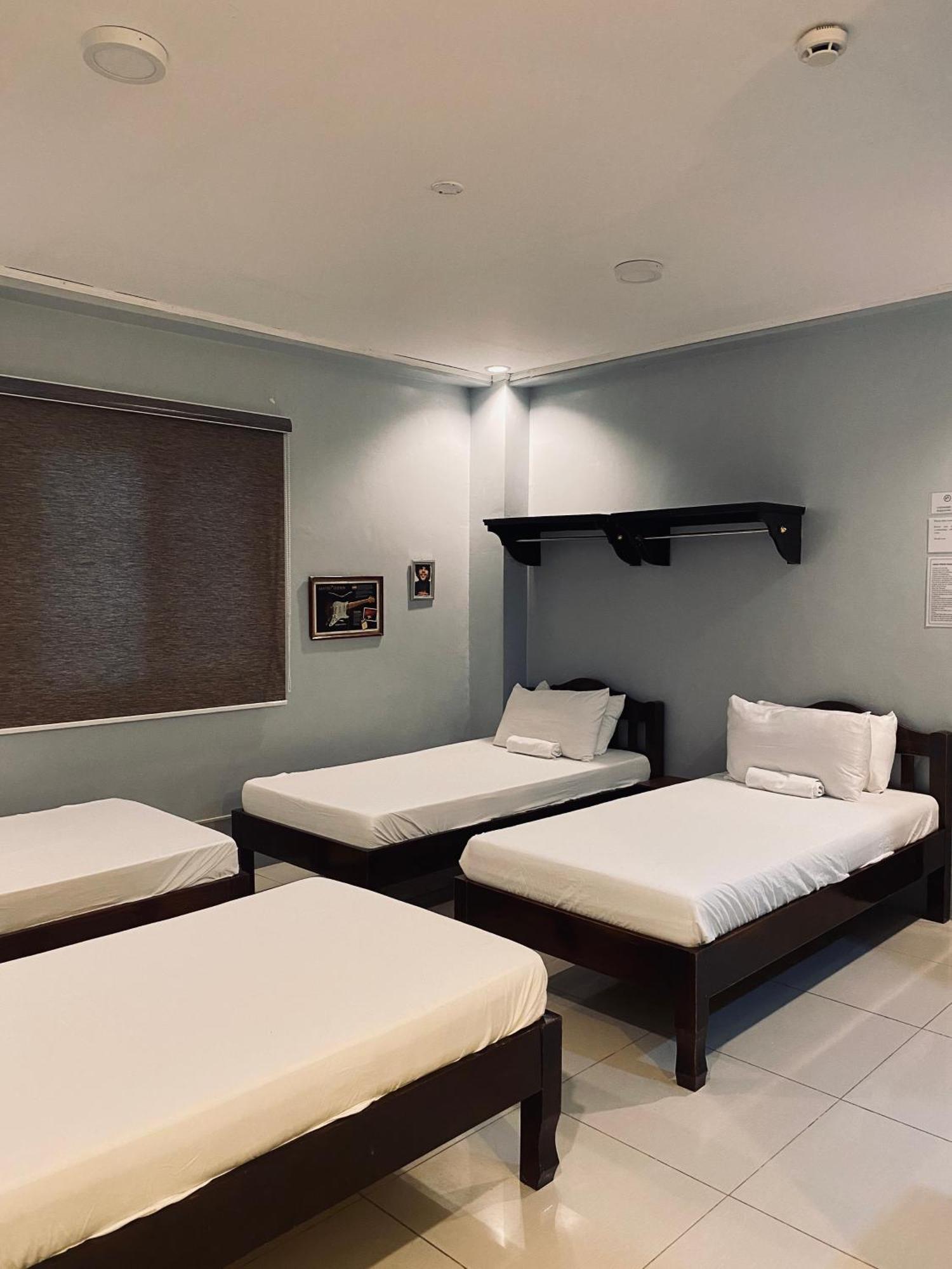 Lakayo Hillside Apartelle San Juan  Bagian luar foto