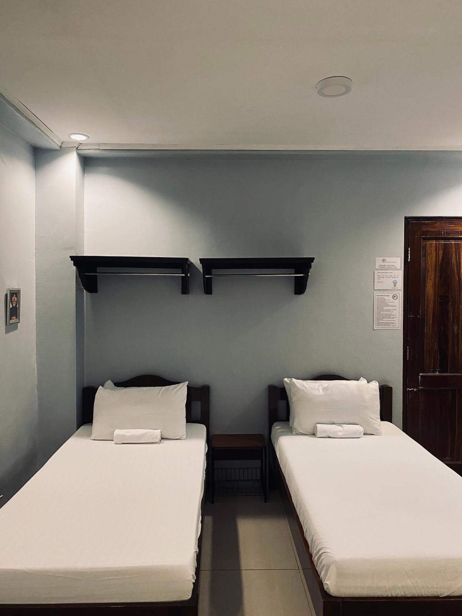 Lakayo Hillside Apartelle San Juan  Bagian luar foto