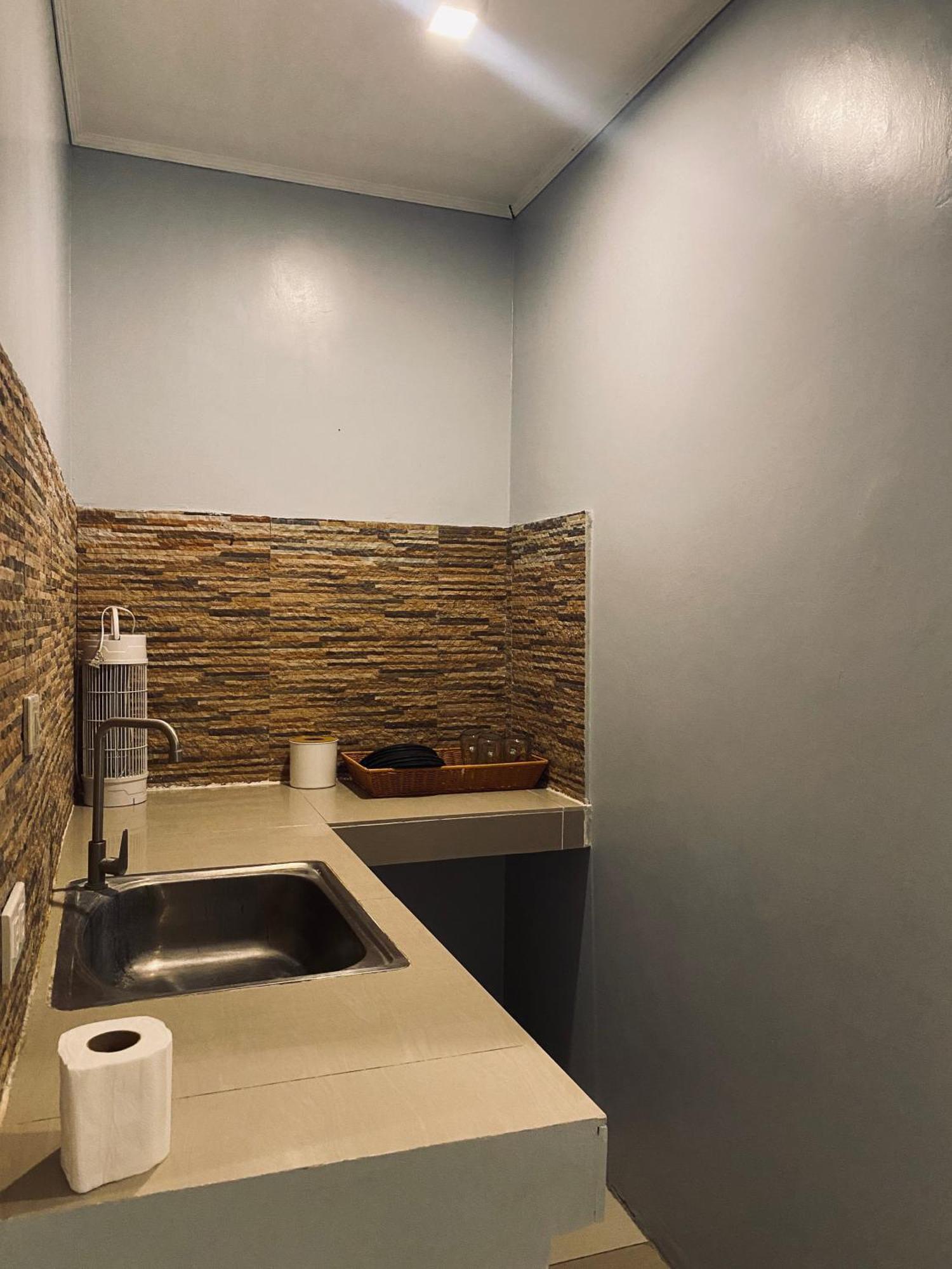 Lakayo Hillside Apartelle San Juan  Bagian luar foto